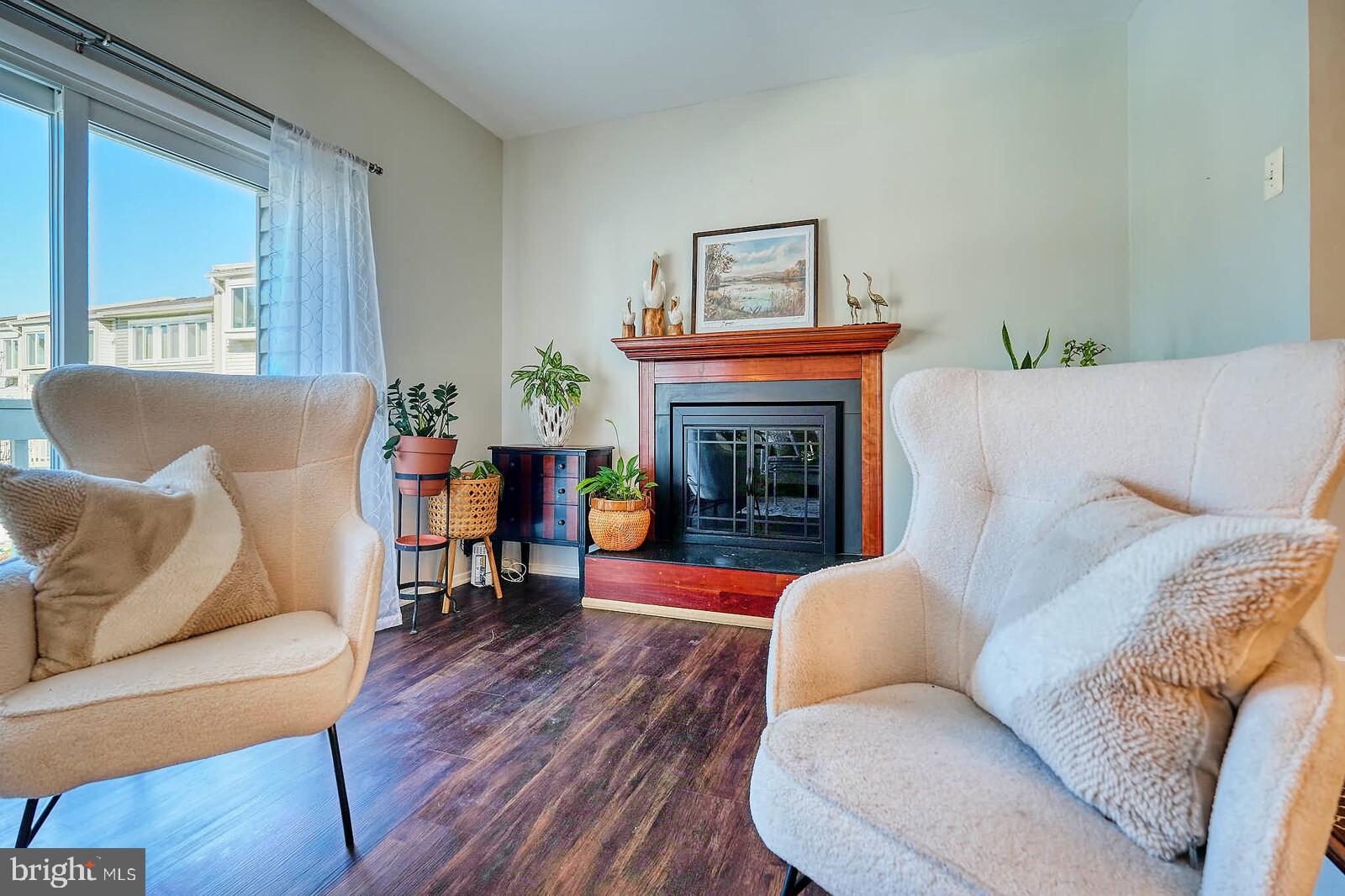 BENTLEY VILLAGE - Residential