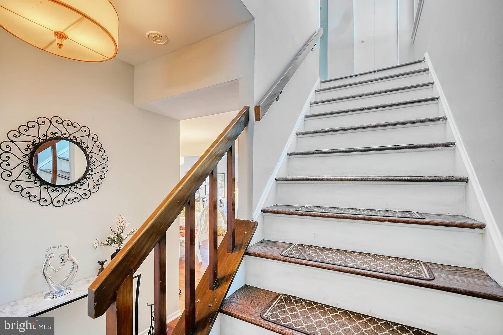 BENTLEY VILLAGE - Residential