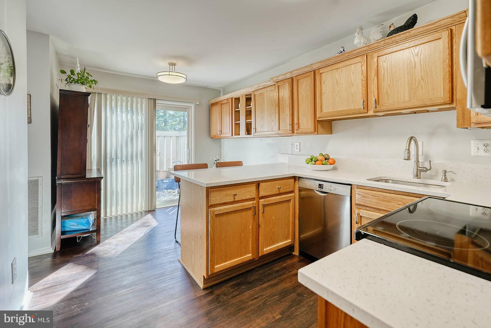 BENTLEY VILLAGE - Residential