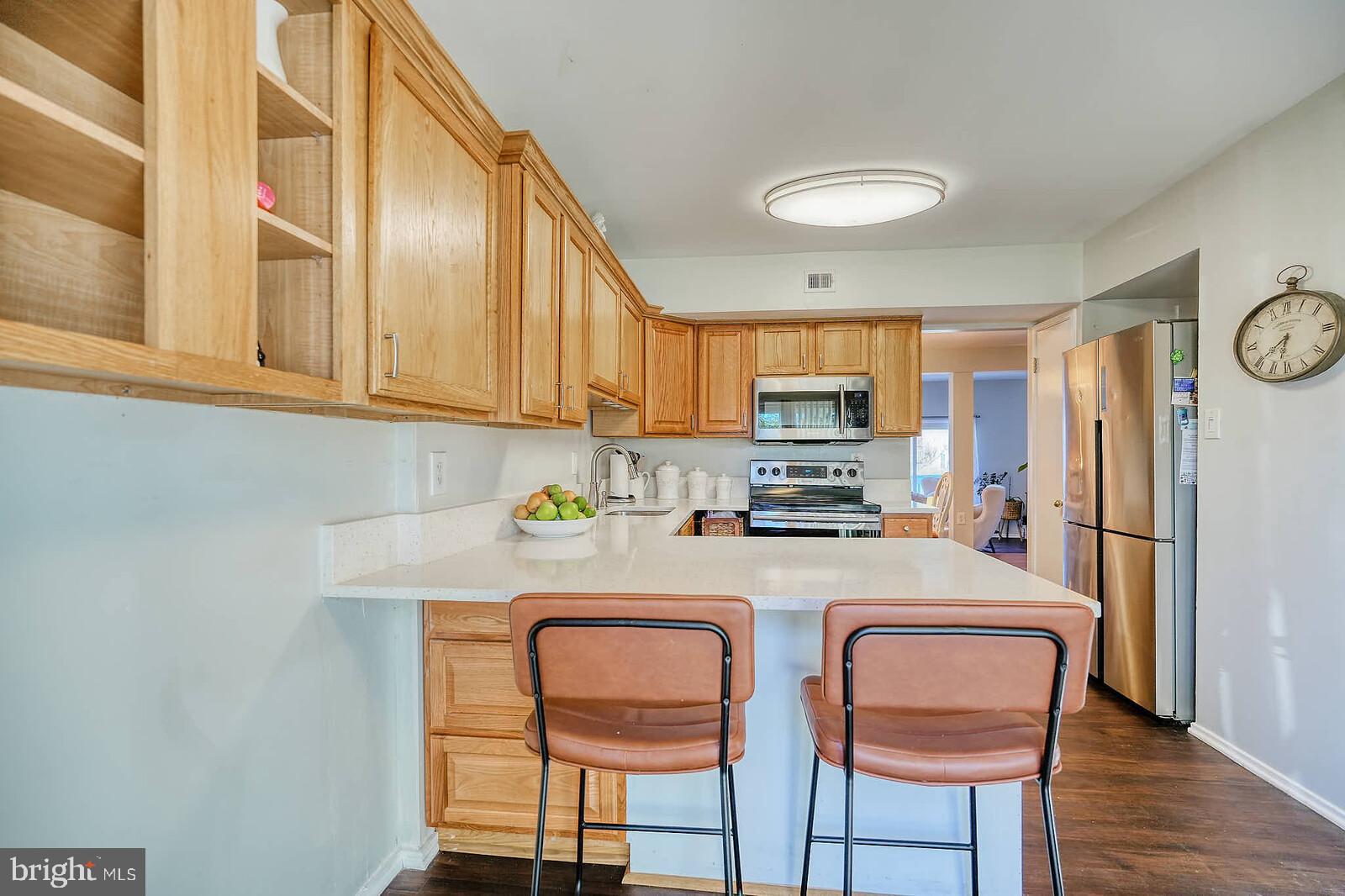 BENTLEY VILLAGE - Residential
