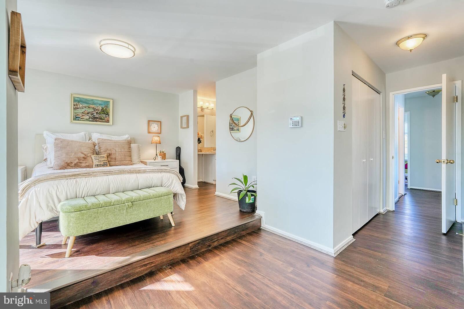 BENTLEY VILLAGE - Residential