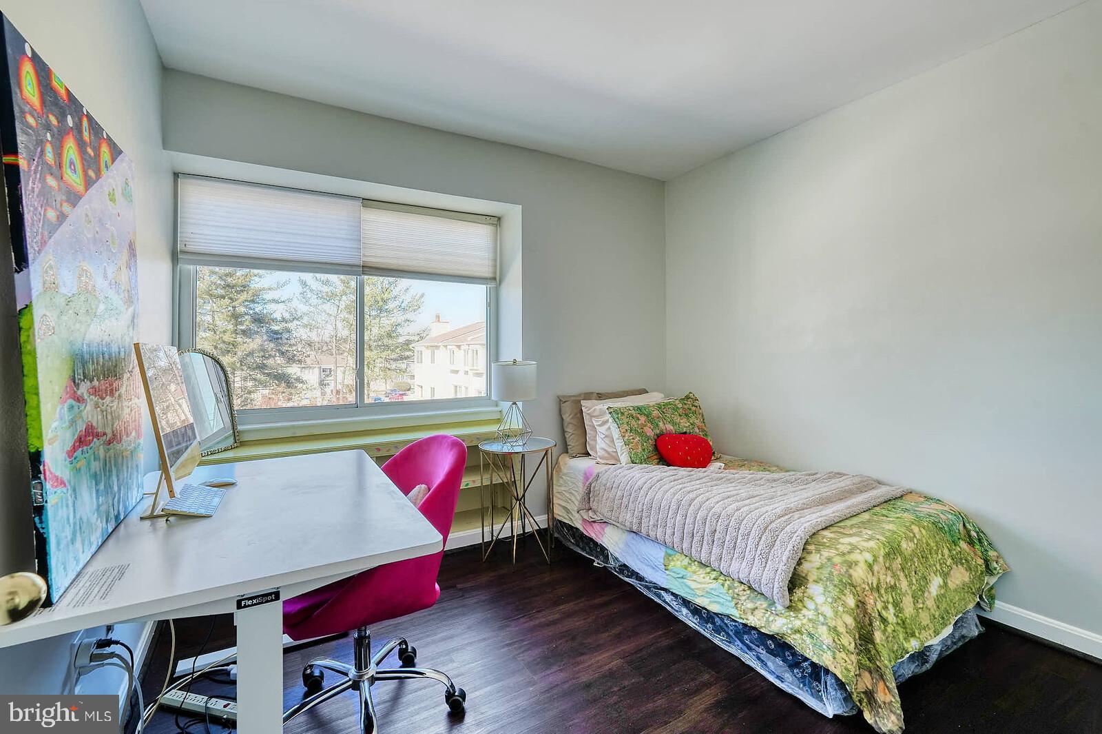 BENTLEY VILLAGE - Residential
