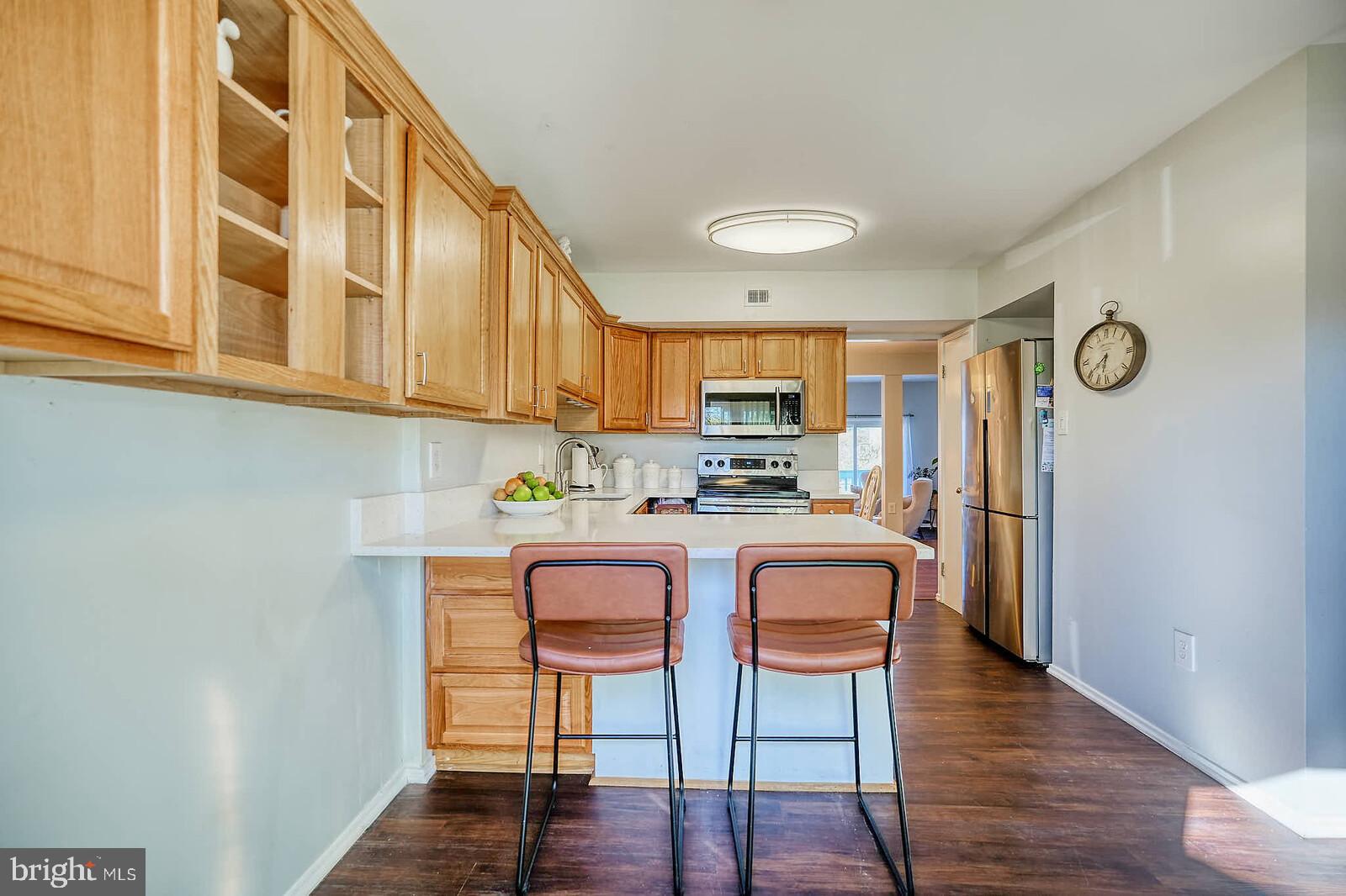 BENTLEY VILLAGE - Residential