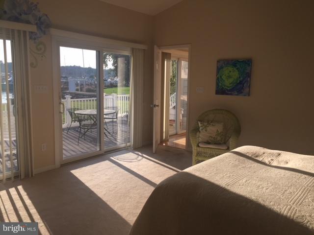DEALE BEACH - Residential