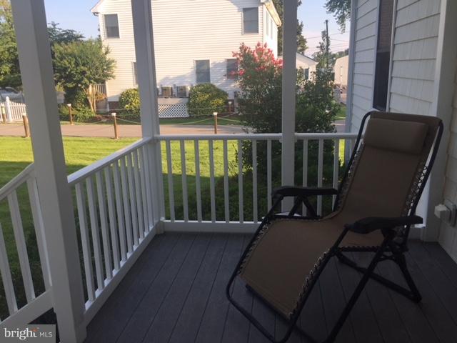 DEALE BEACH - Residential
