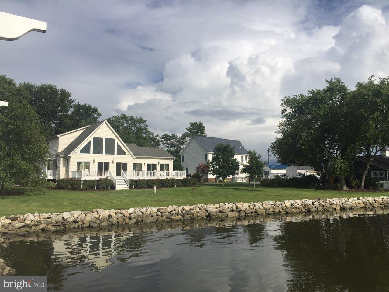 DEALE BEACH - Residential