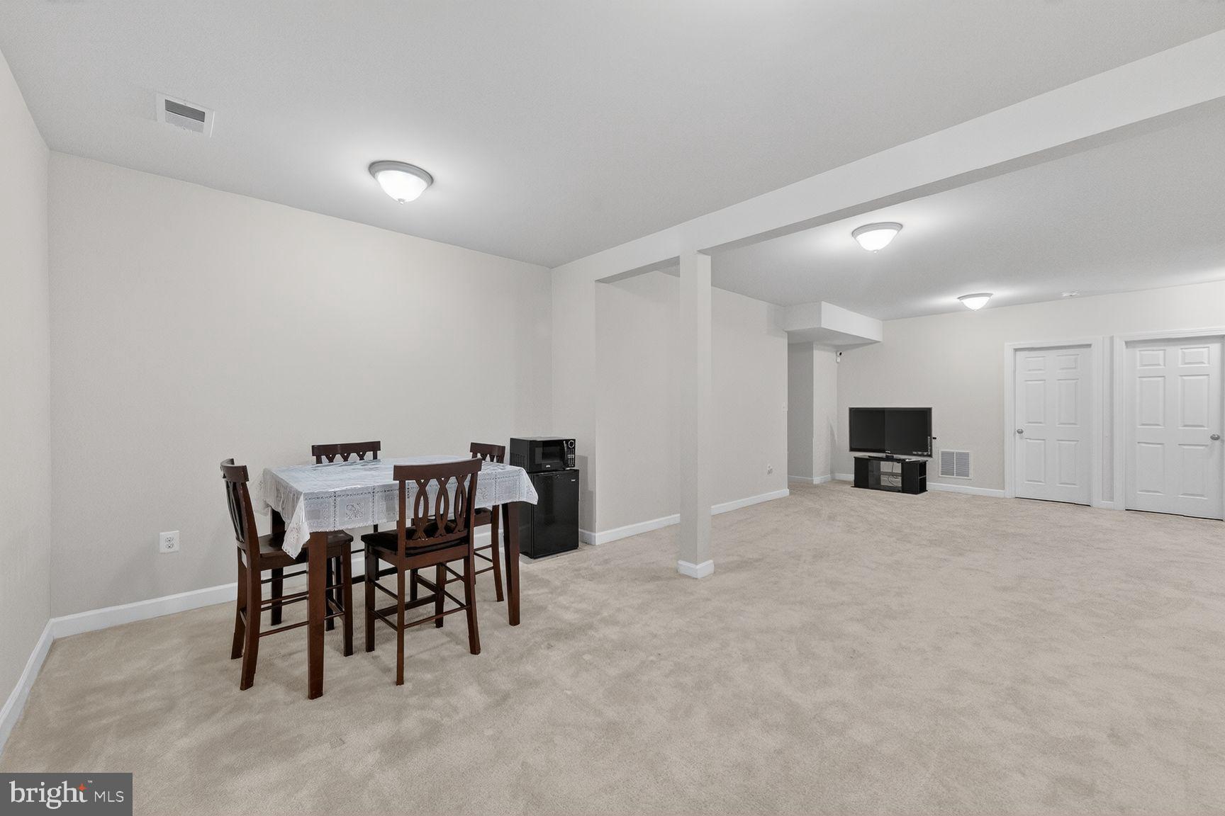RIVER POINTE - Residential