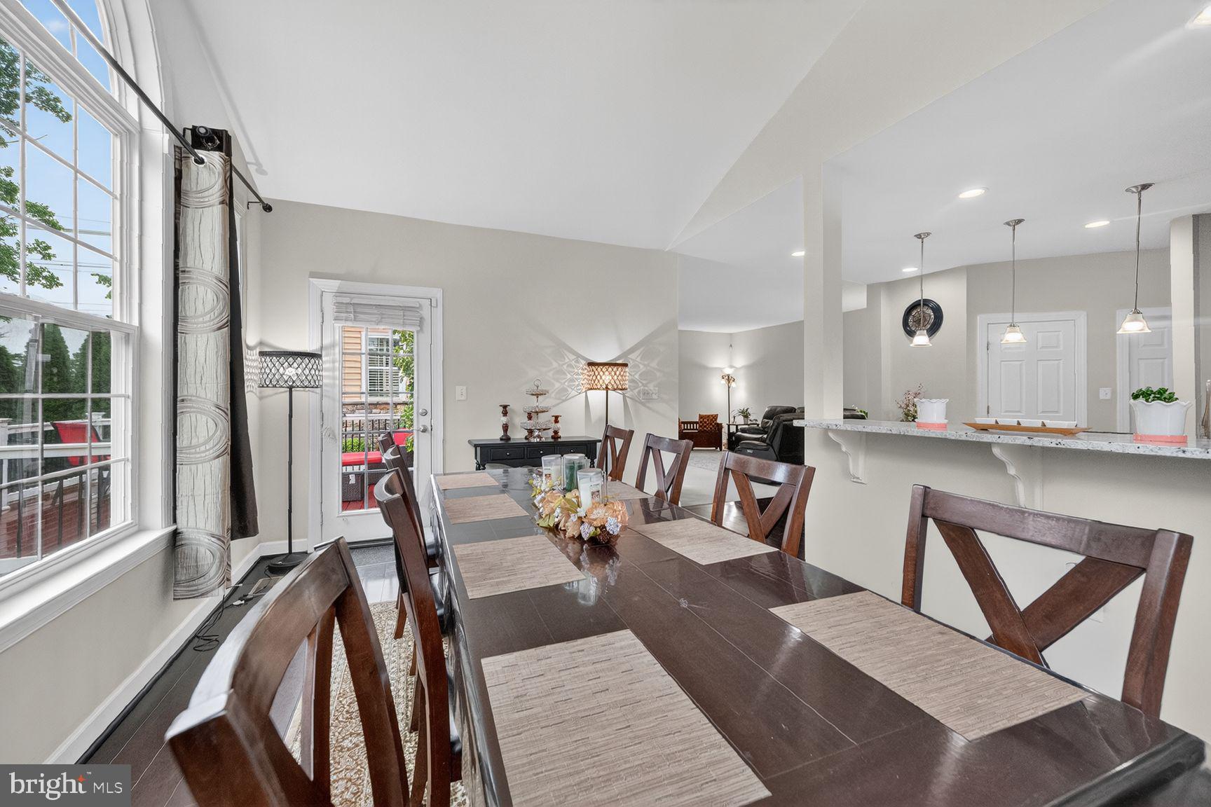RIVER POINTE - Residential