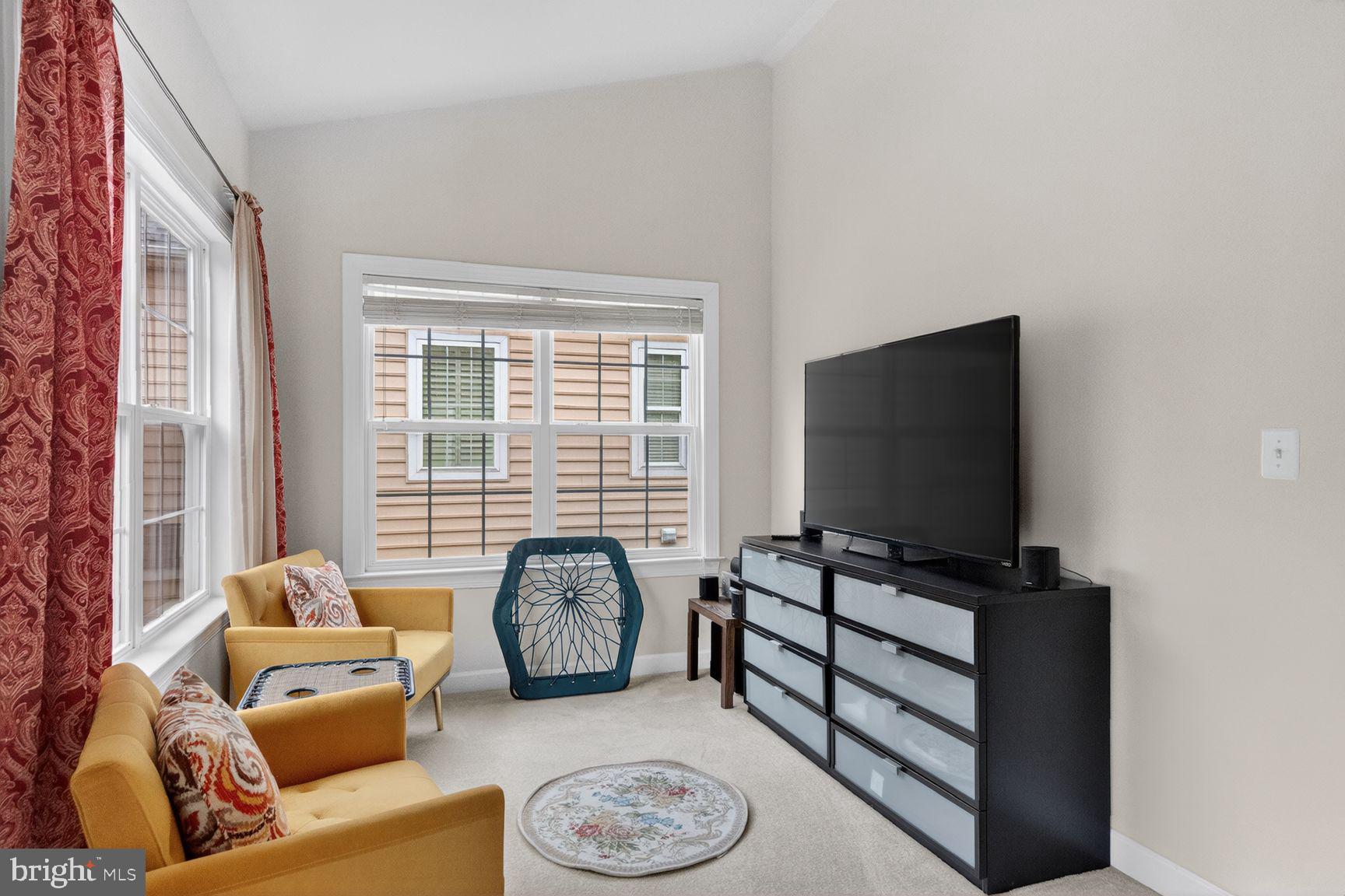 RIVER POINTE - Residential