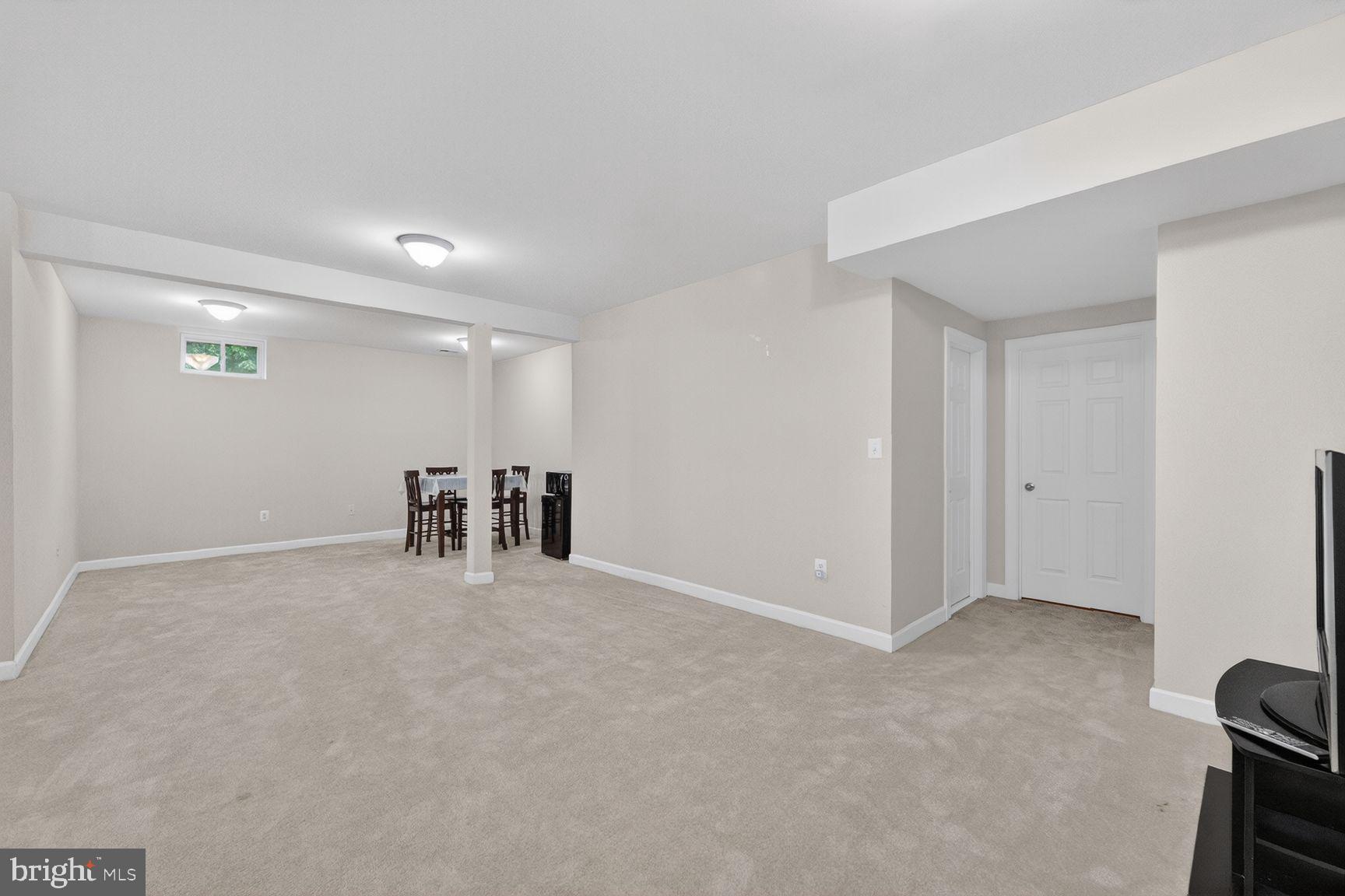 RIVER POINTE - Residential