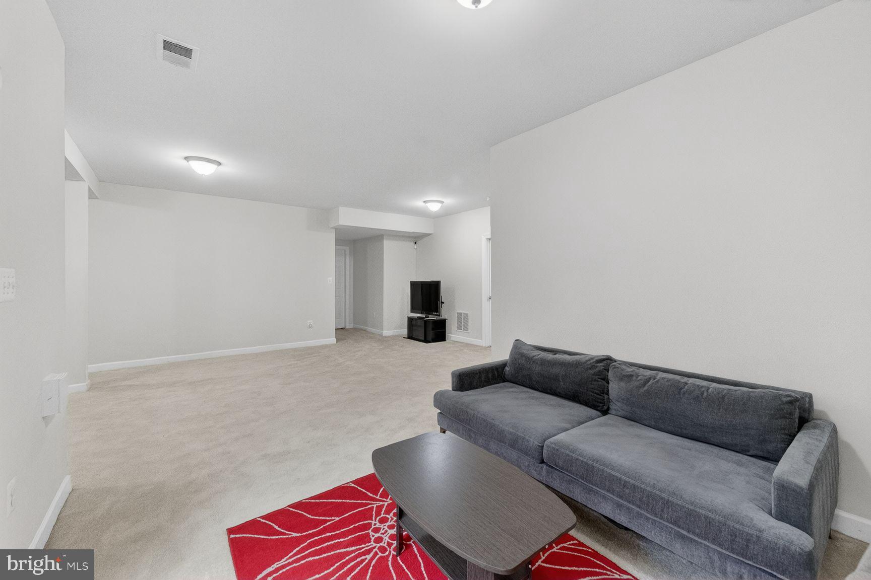 RIVER POINTE - Residential