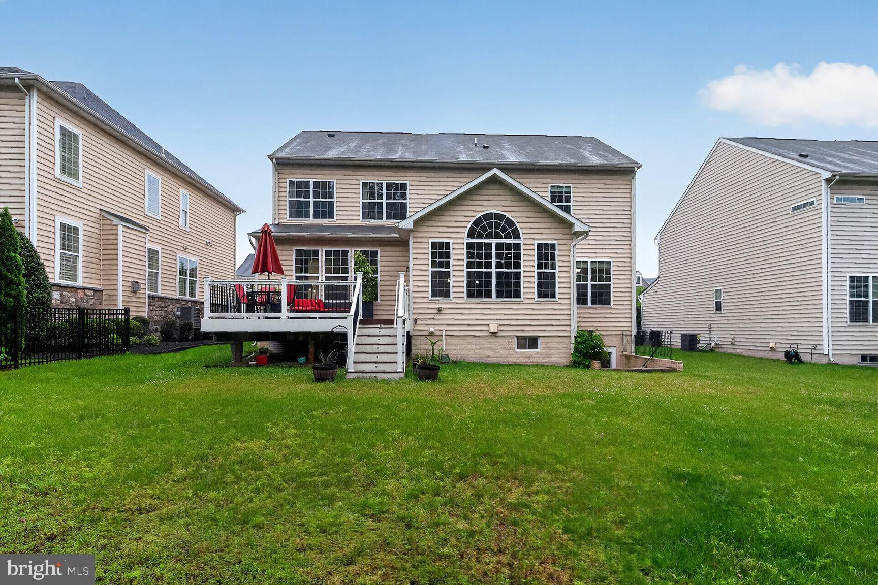 RIVER POINTE - Residential