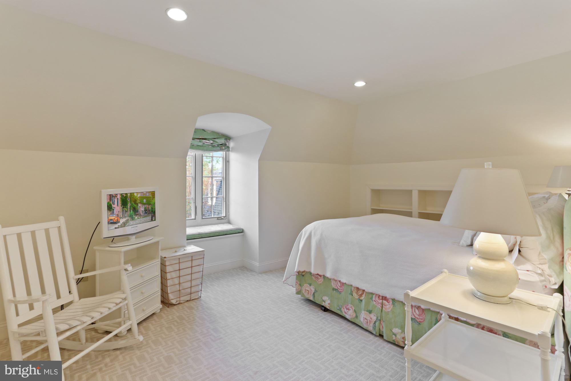 GEORGETOWN - Residential