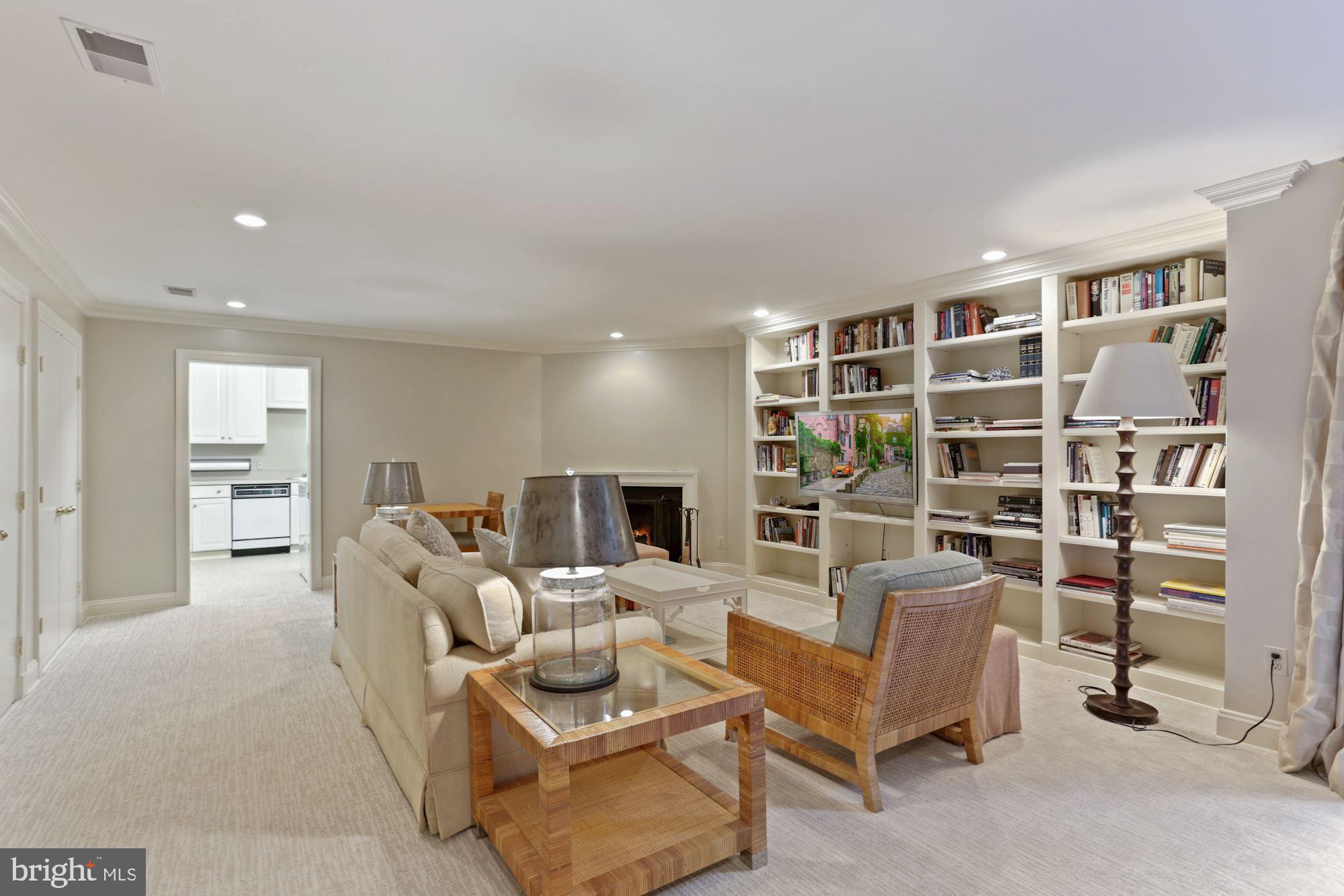 GEORGETOWN - Residential
