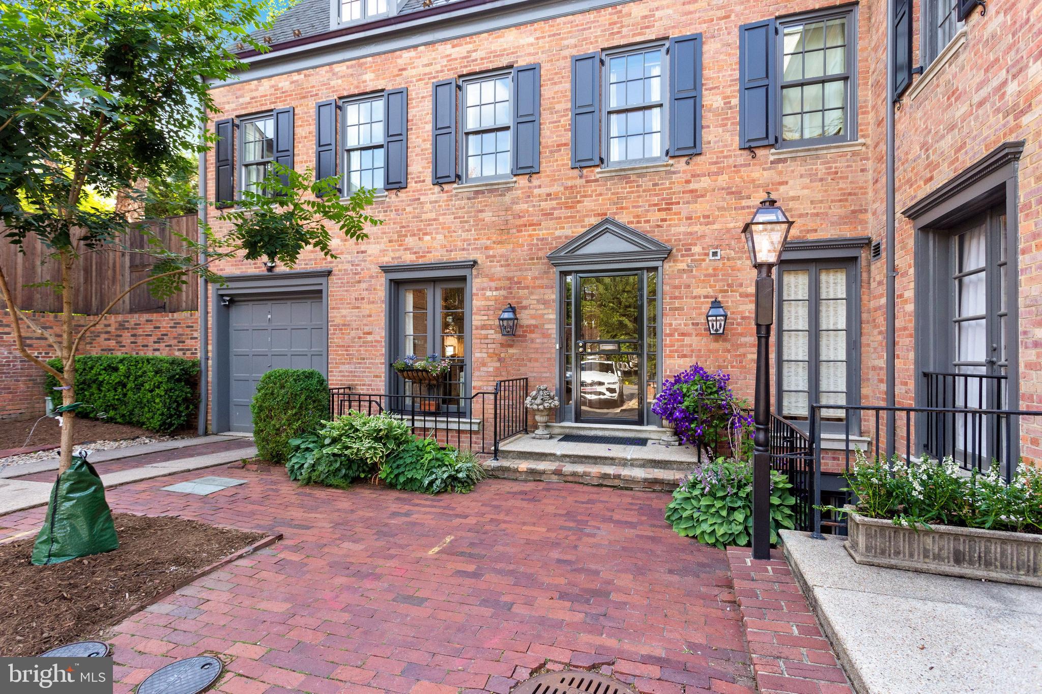 GEORGETOWN - Residential