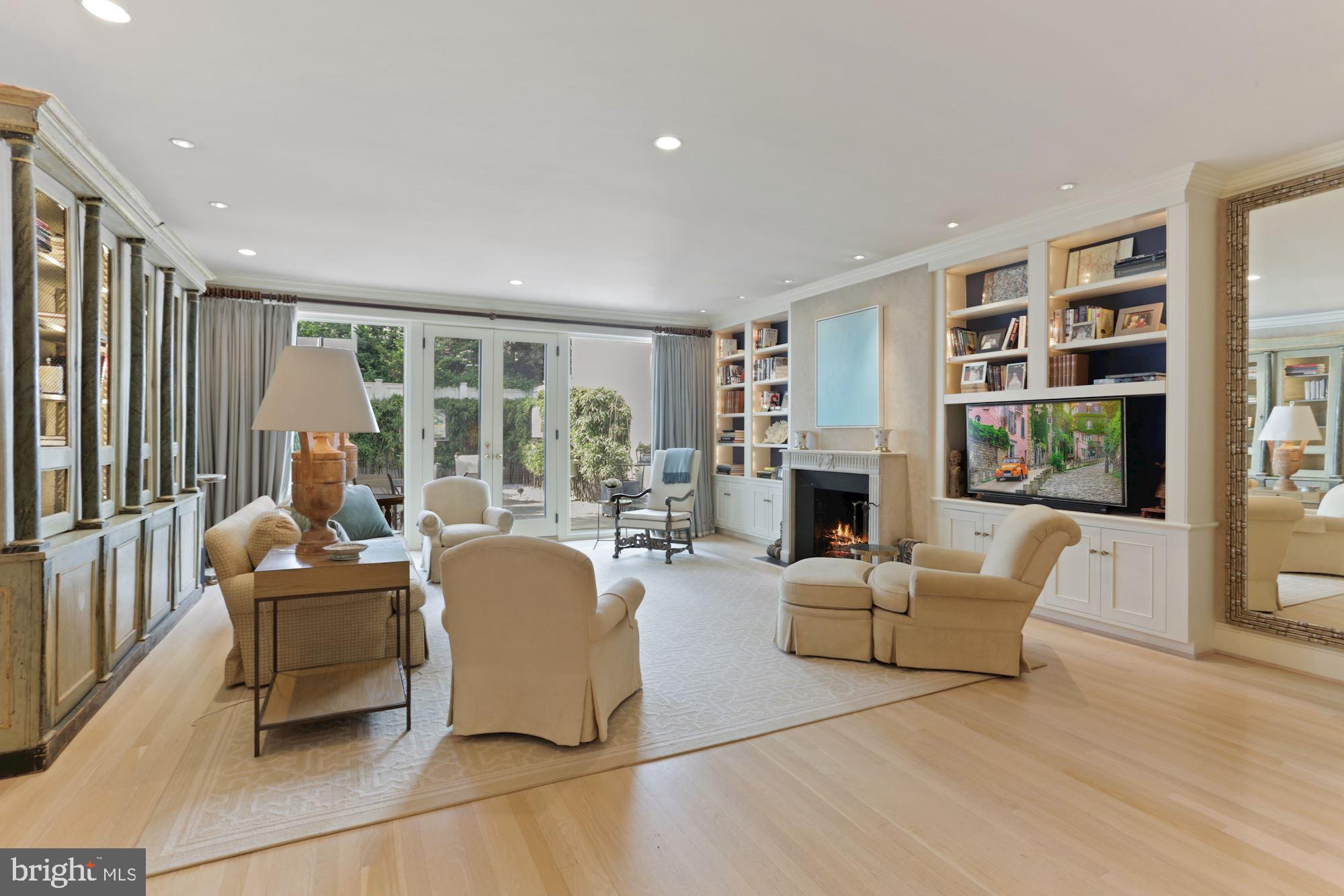 GEORGETOWN - Residential