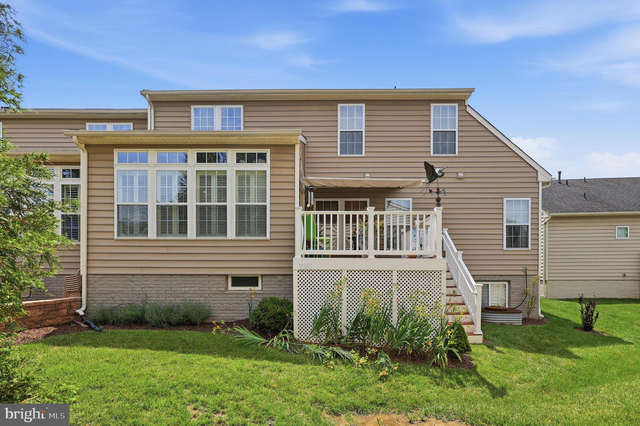 SIGNATURE CLUB AT GREENVIEW - Residential