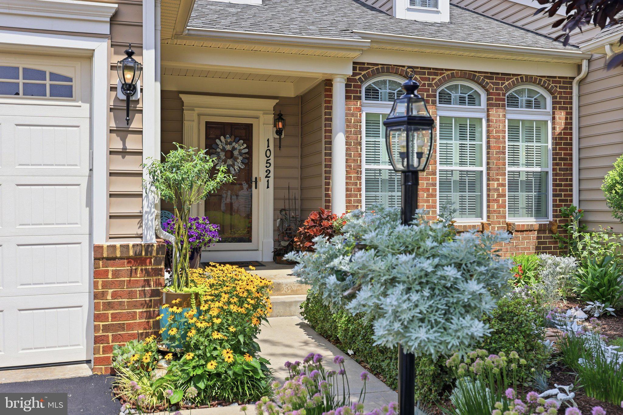 SIGNATURE CLUB AT GREENVIEW - Residential