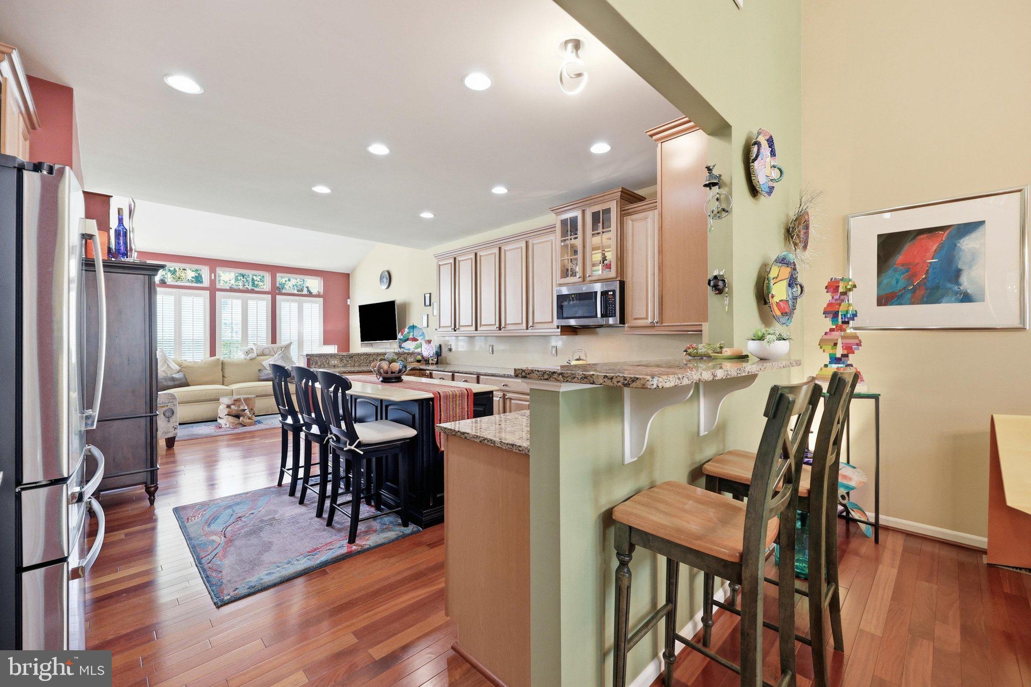 SIGNATURE CLUB AT GREENVIEW - Residential