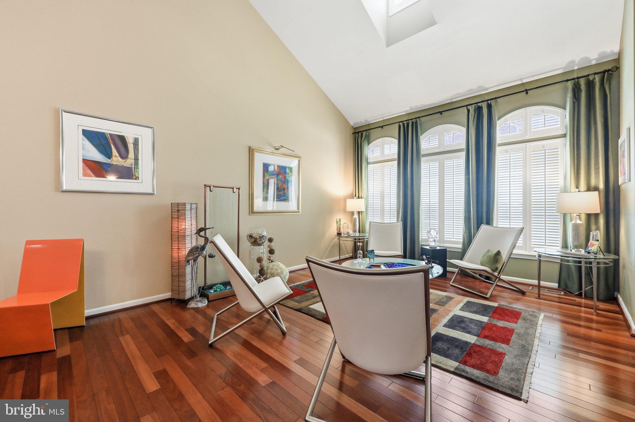 SIGNATURE CLUB AT GREENVIEW - Residential