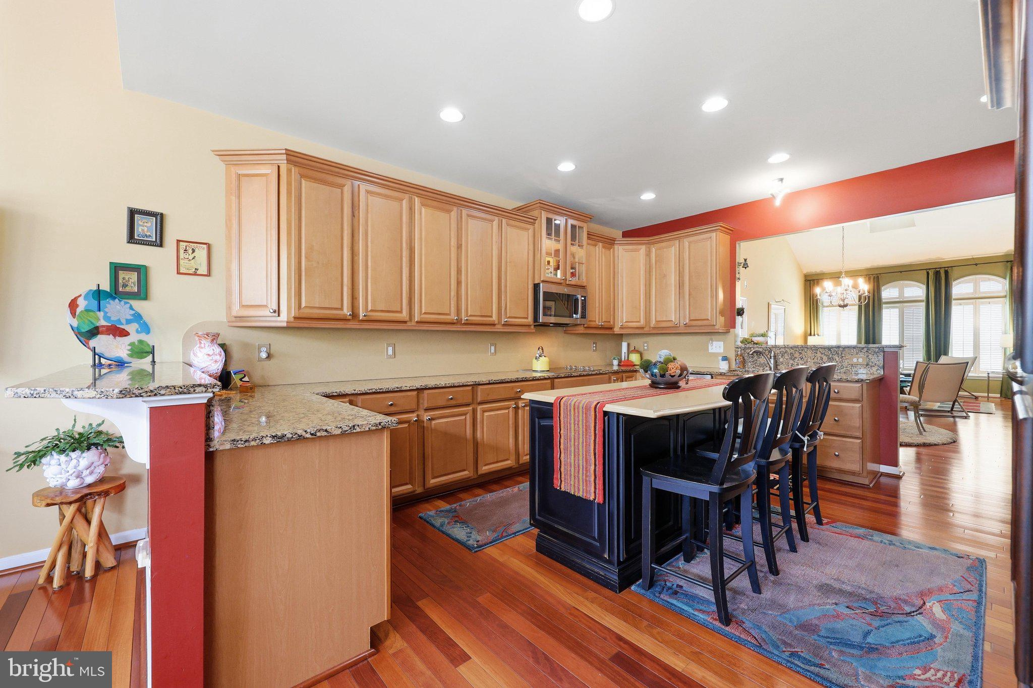 SIGNATURE CLUB AT GREENVIEW - Residential