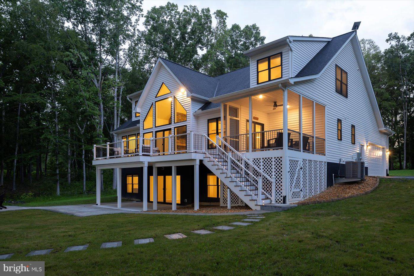 NOAHS LANDING - Residential