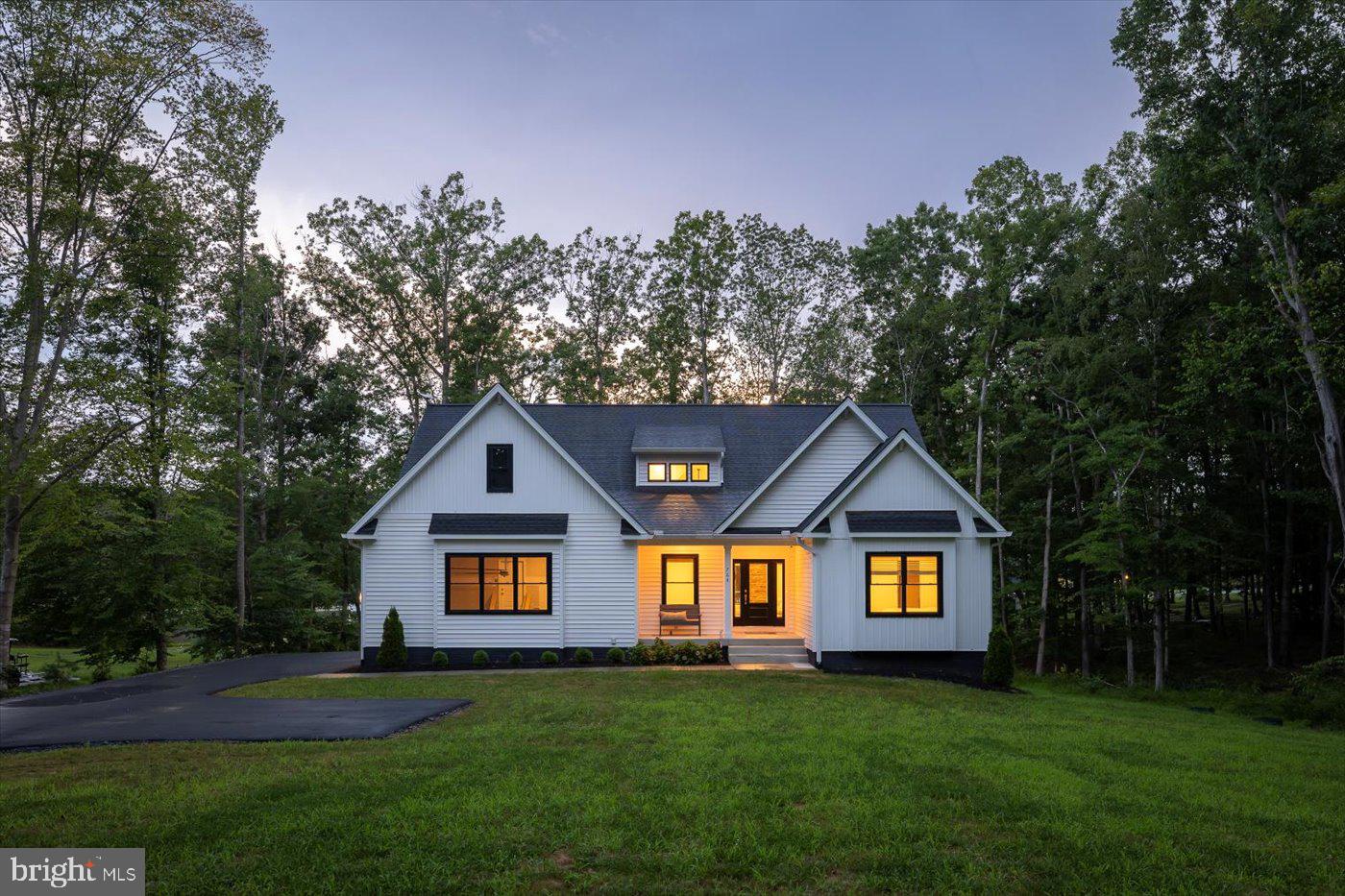 NOAHS LANDING - Residential