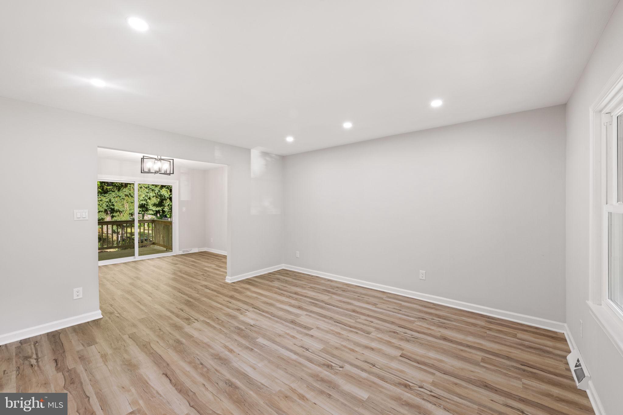 ESSEX SOUTH - Residential