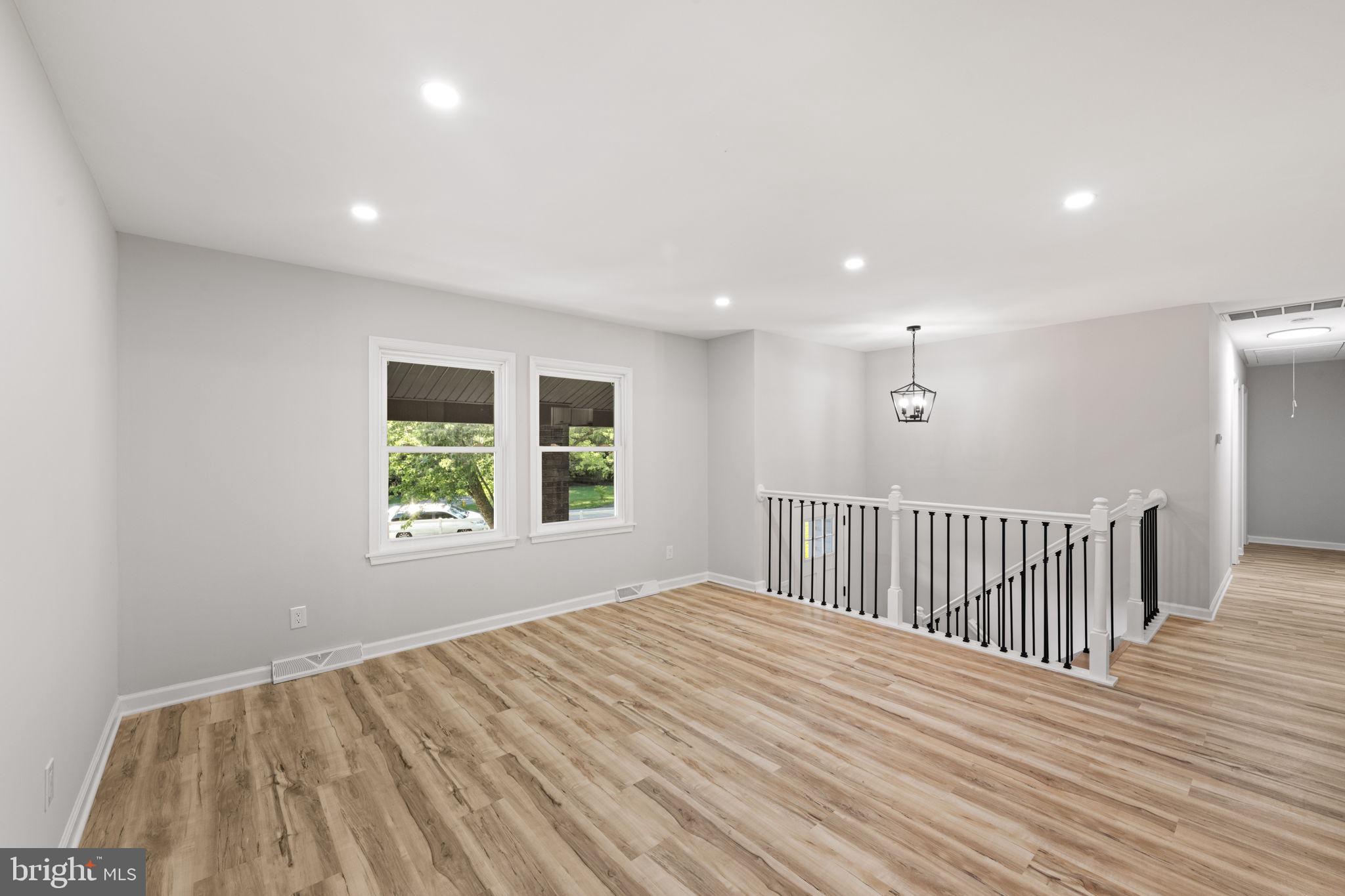 ESSEX SOUTH - Residential