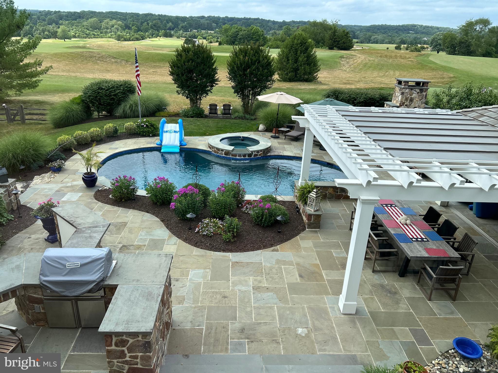 APPLEBROOK - Residential