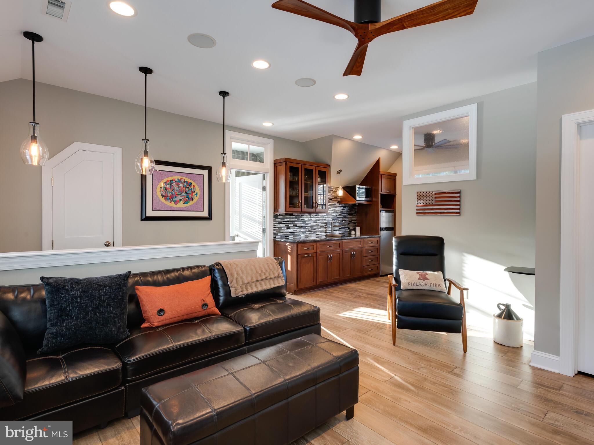 APPLEBROOK - Residential