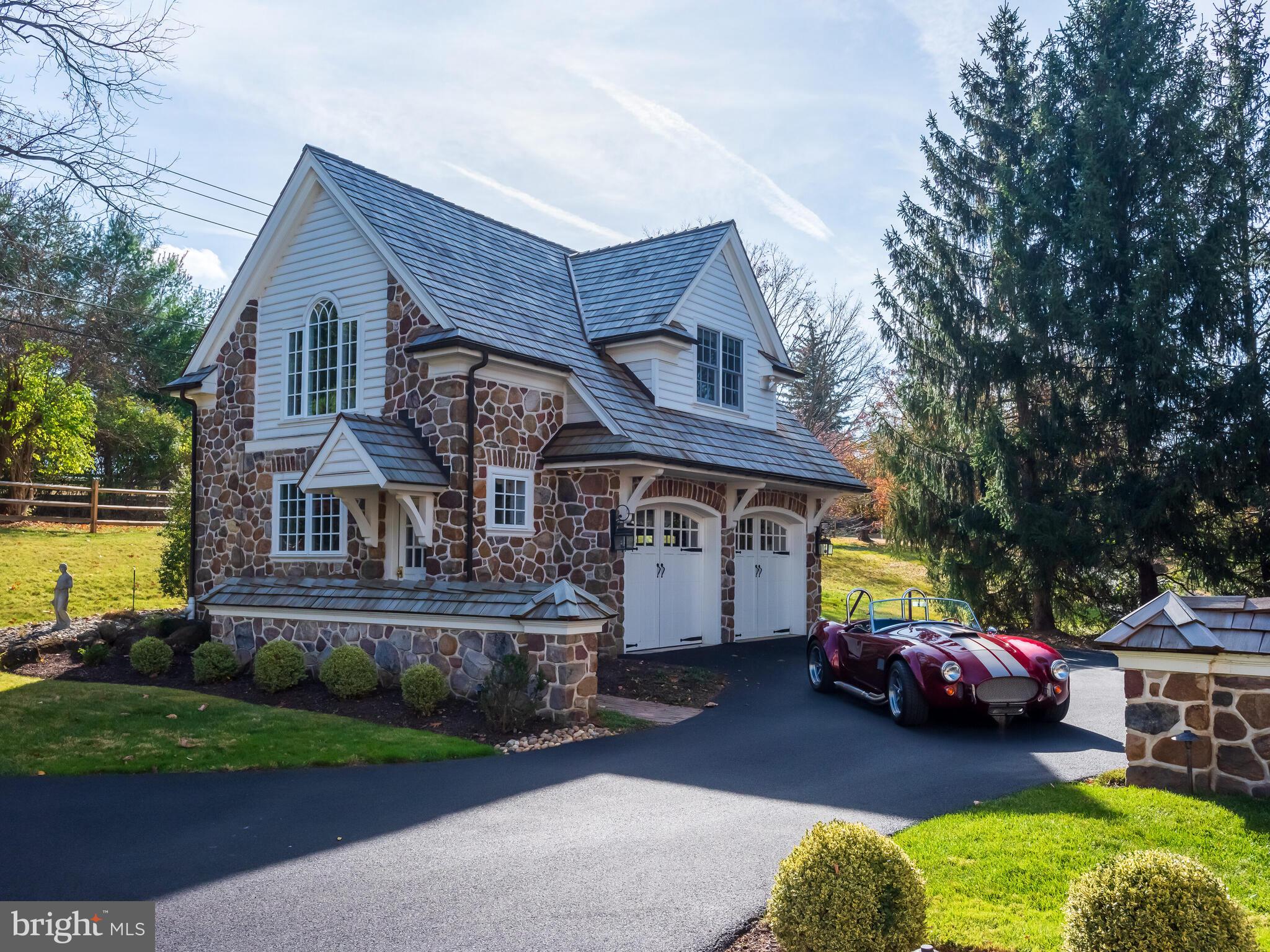 APPLEBROOK - Residential