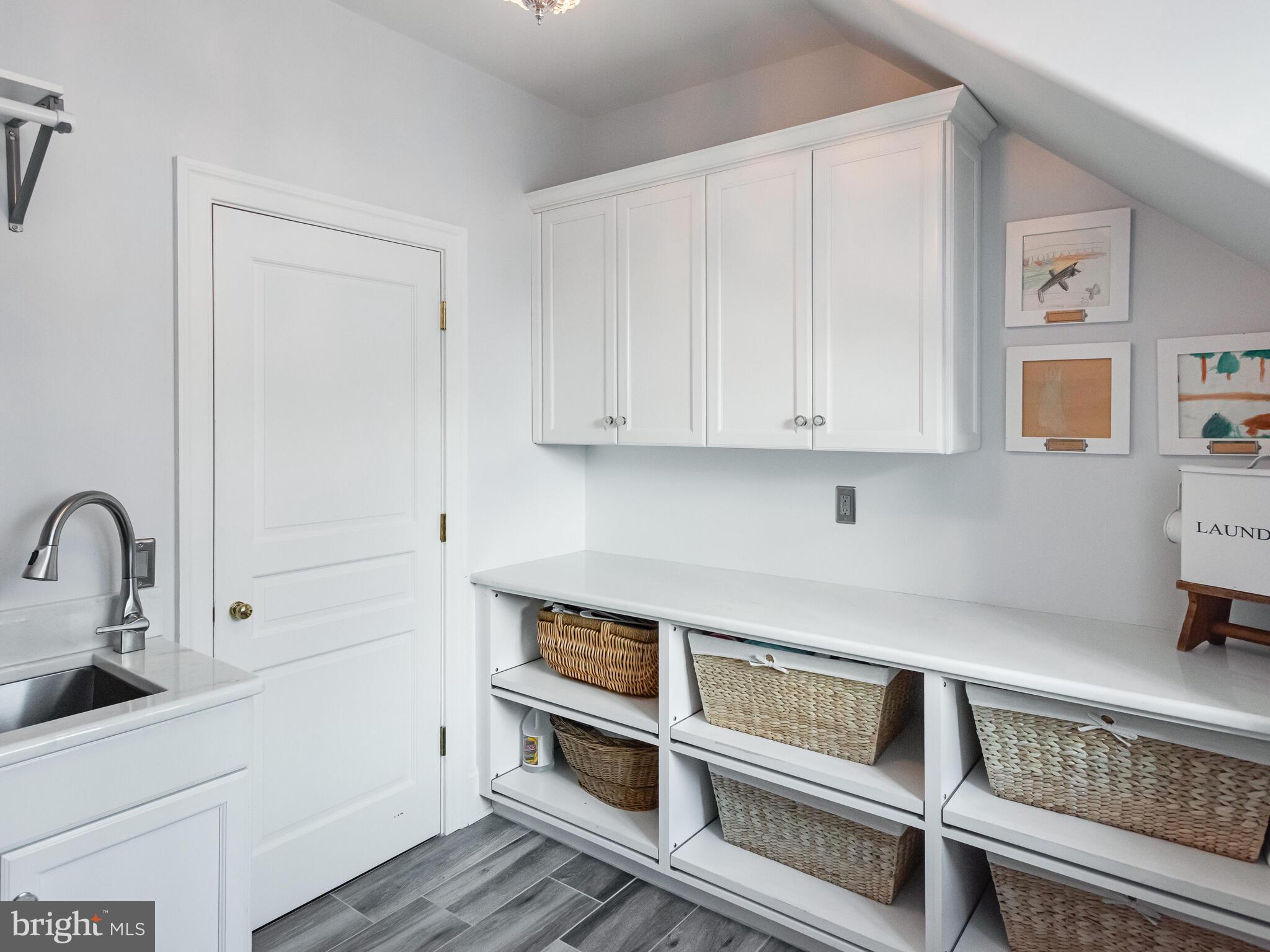 APPLEBROOK - Residential