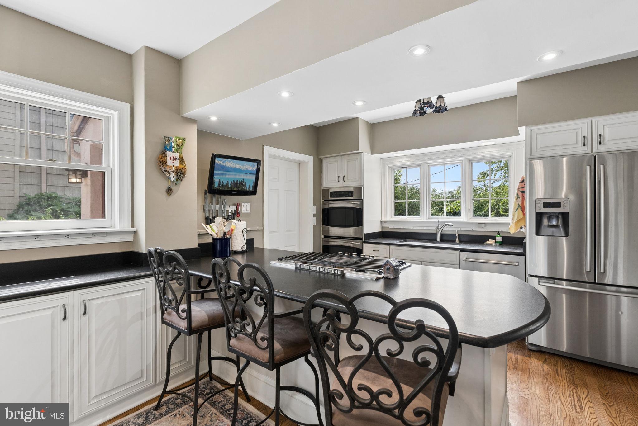 SOUTHLAND HILLS - Residential