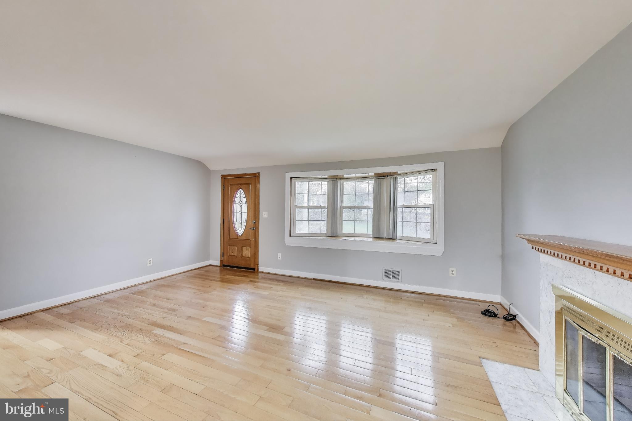 COLUMBIA PINES - Residential Lease