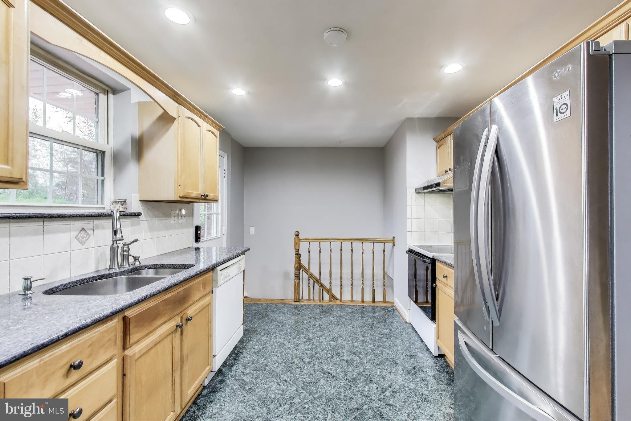 COLUMBIA PINES - Residential Lease