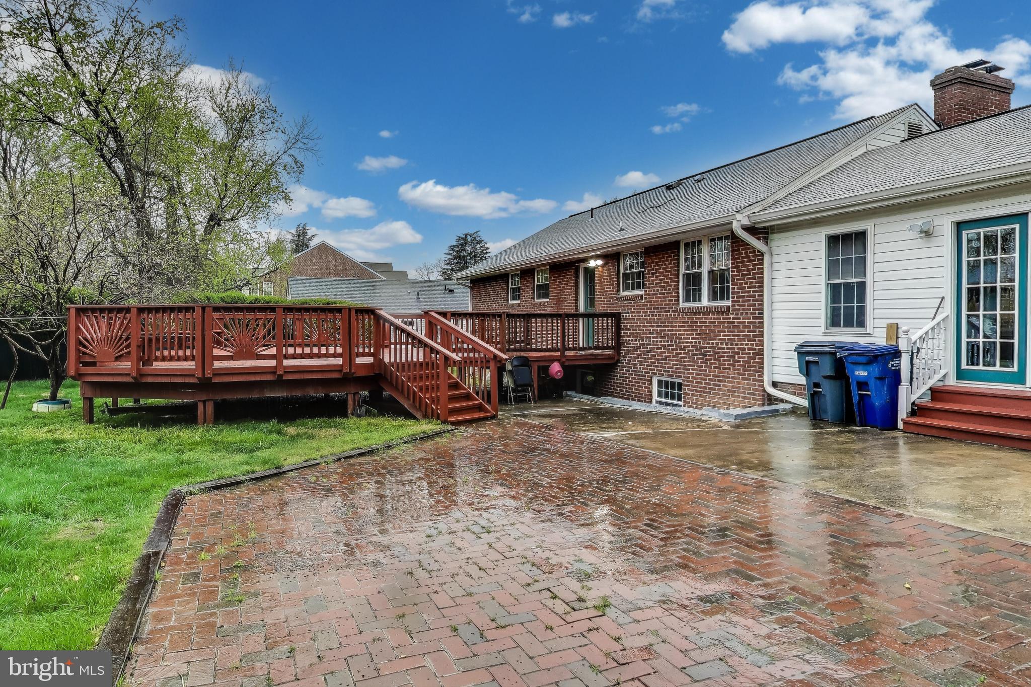 COLUMBIA PINES - Residential Lease