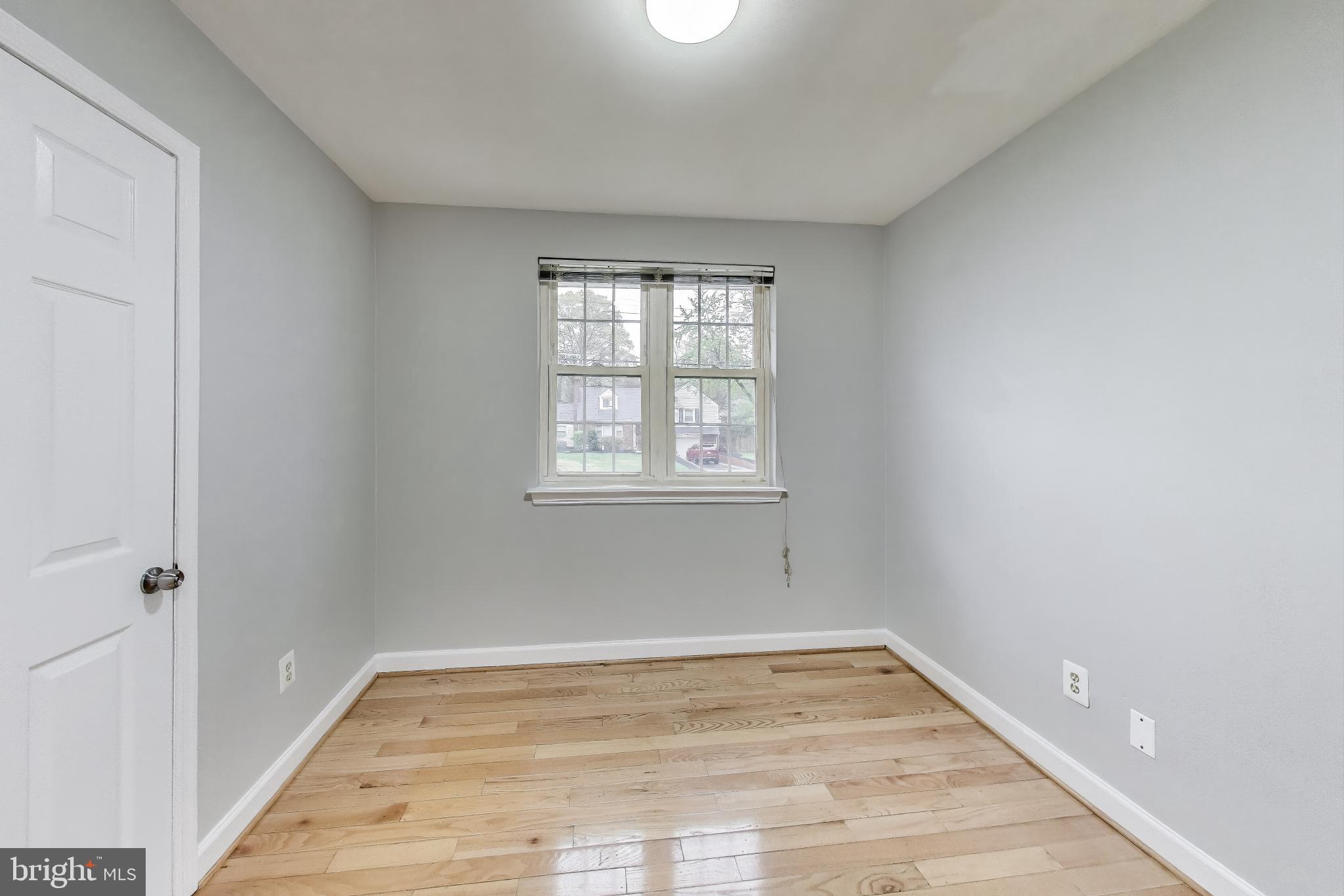 COLUMBIA PINES - Residential Lease