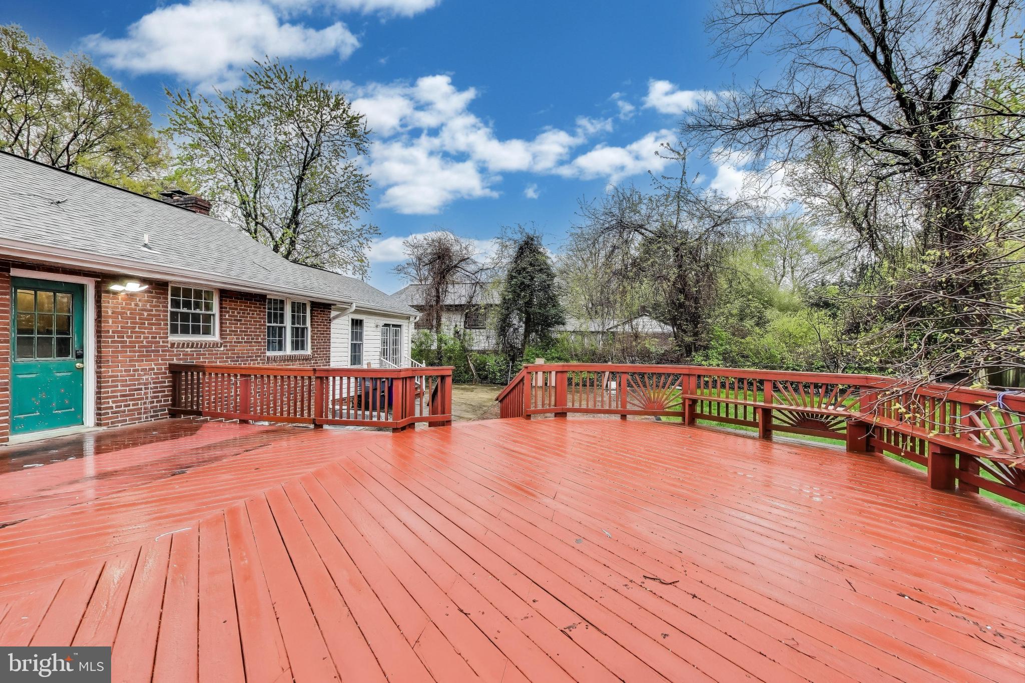 COLUMBIA PINES - Residential Lease