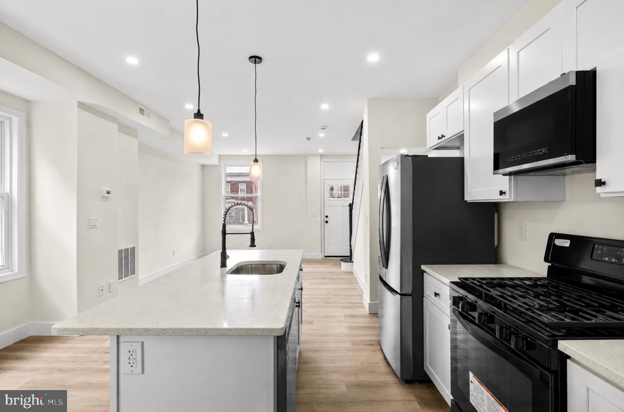 WAVERLY - Residential