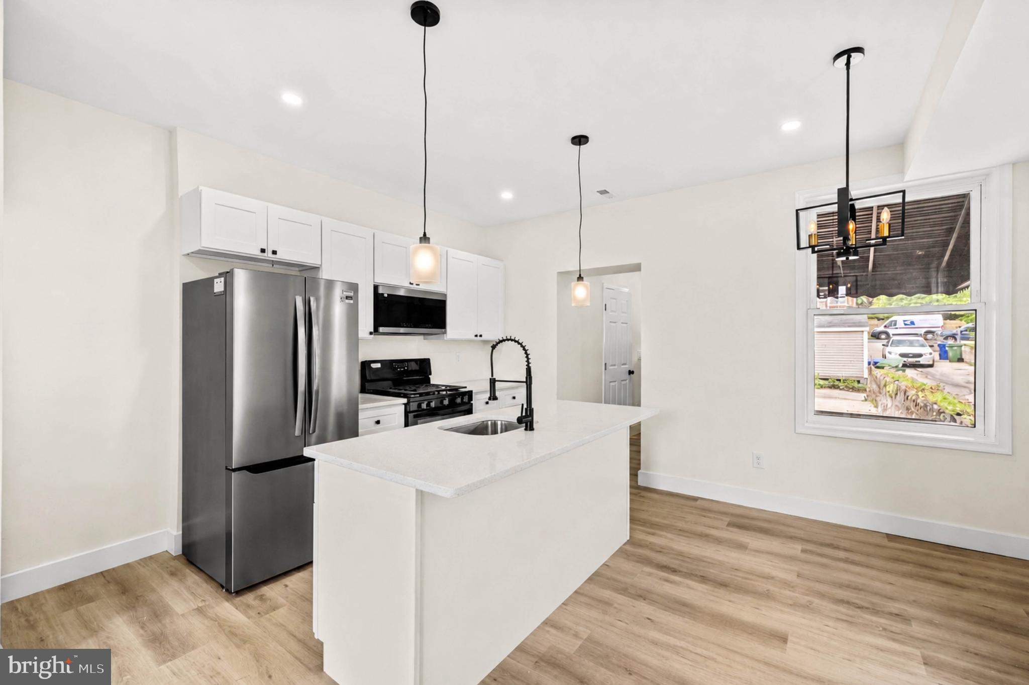 WAVERLY - Residential