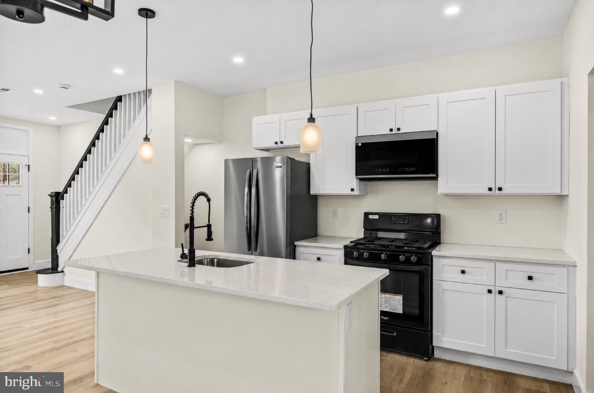 WAVERLY - Residential