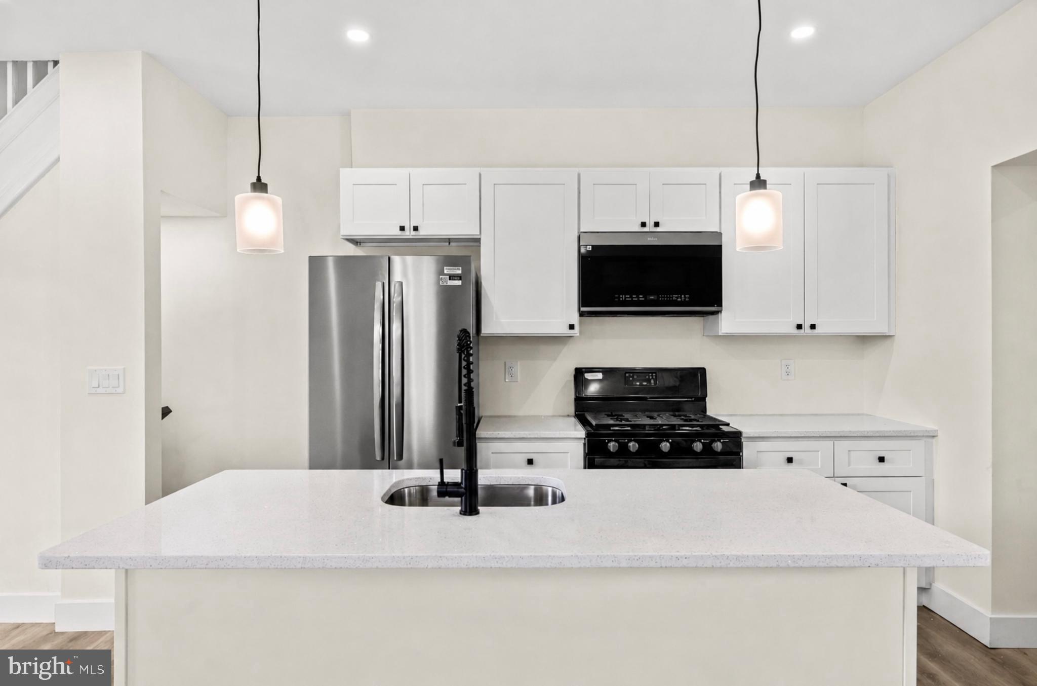 WAVERLY - Residential