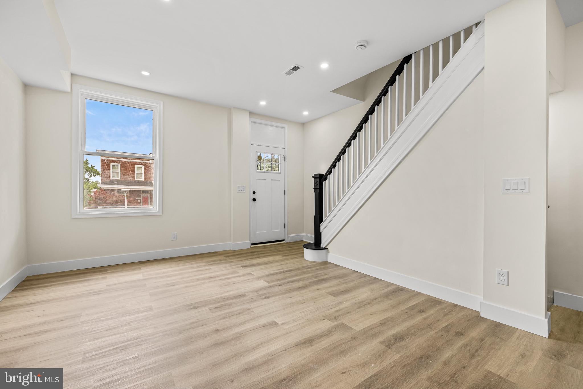 WAVERLY - Residential