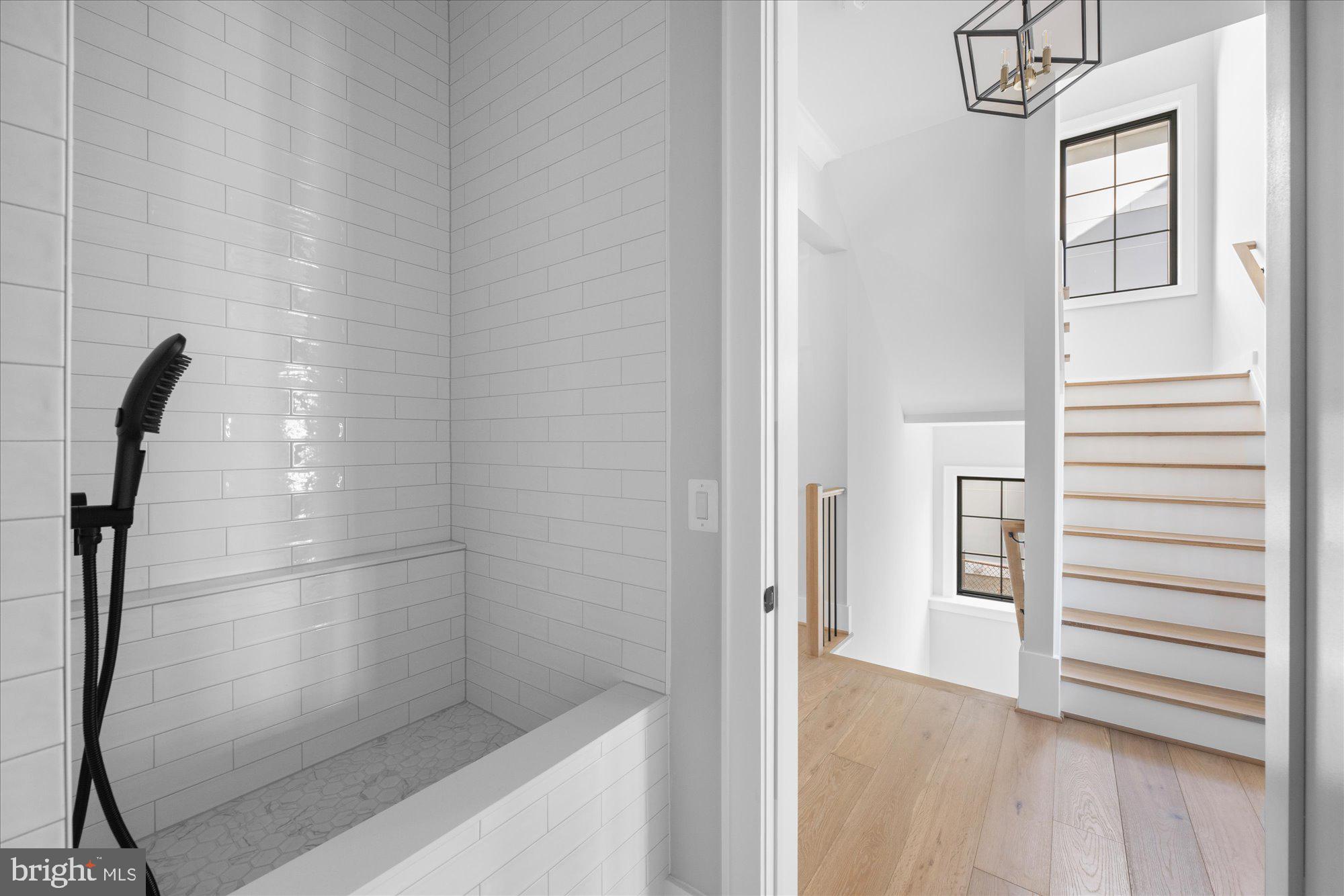 NORTH HIGHLAND - Residential