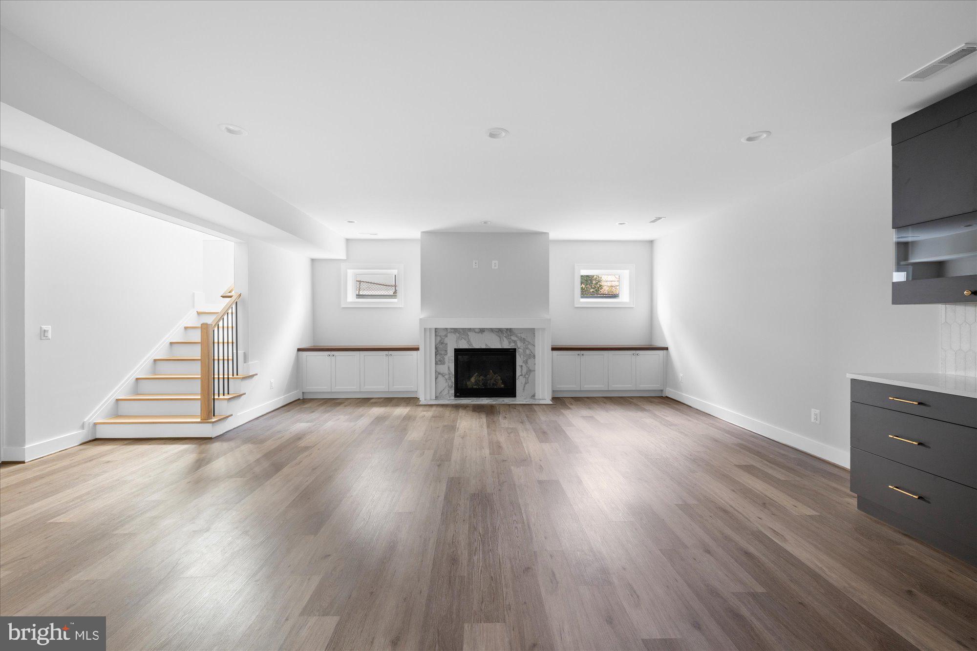NORTH HIGHLAND - Residential