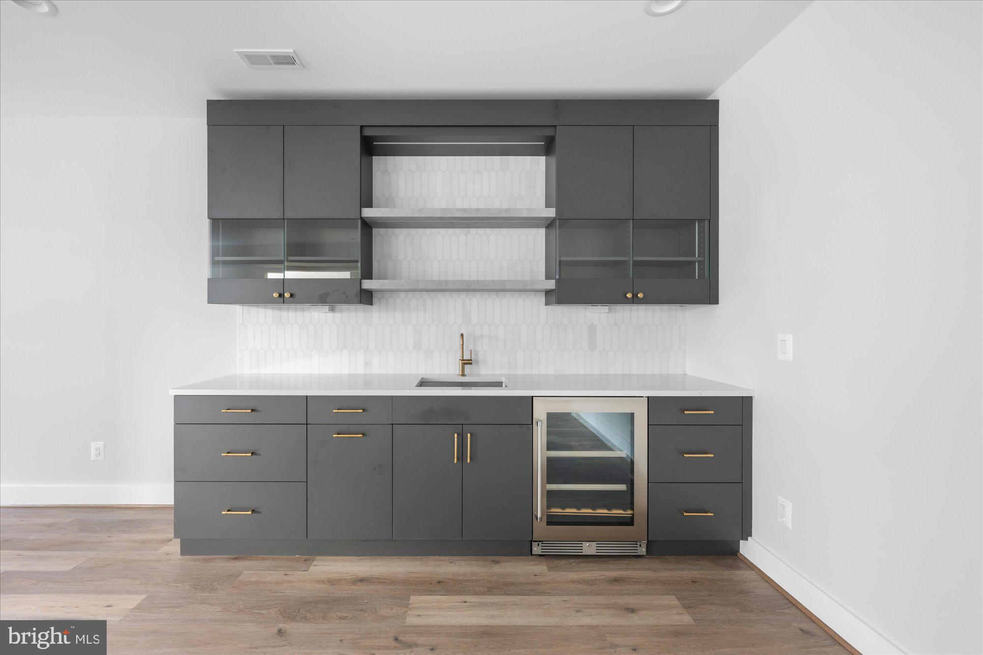 NORTH HIGHLAND - Residential