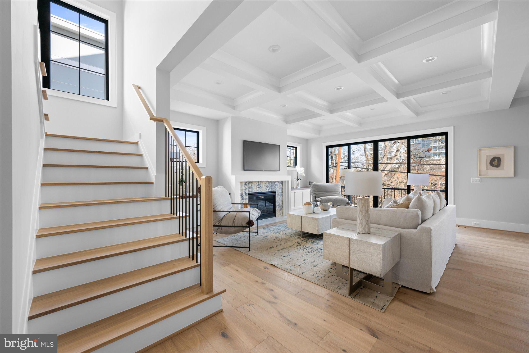NORTH HIGHLAND - Residential