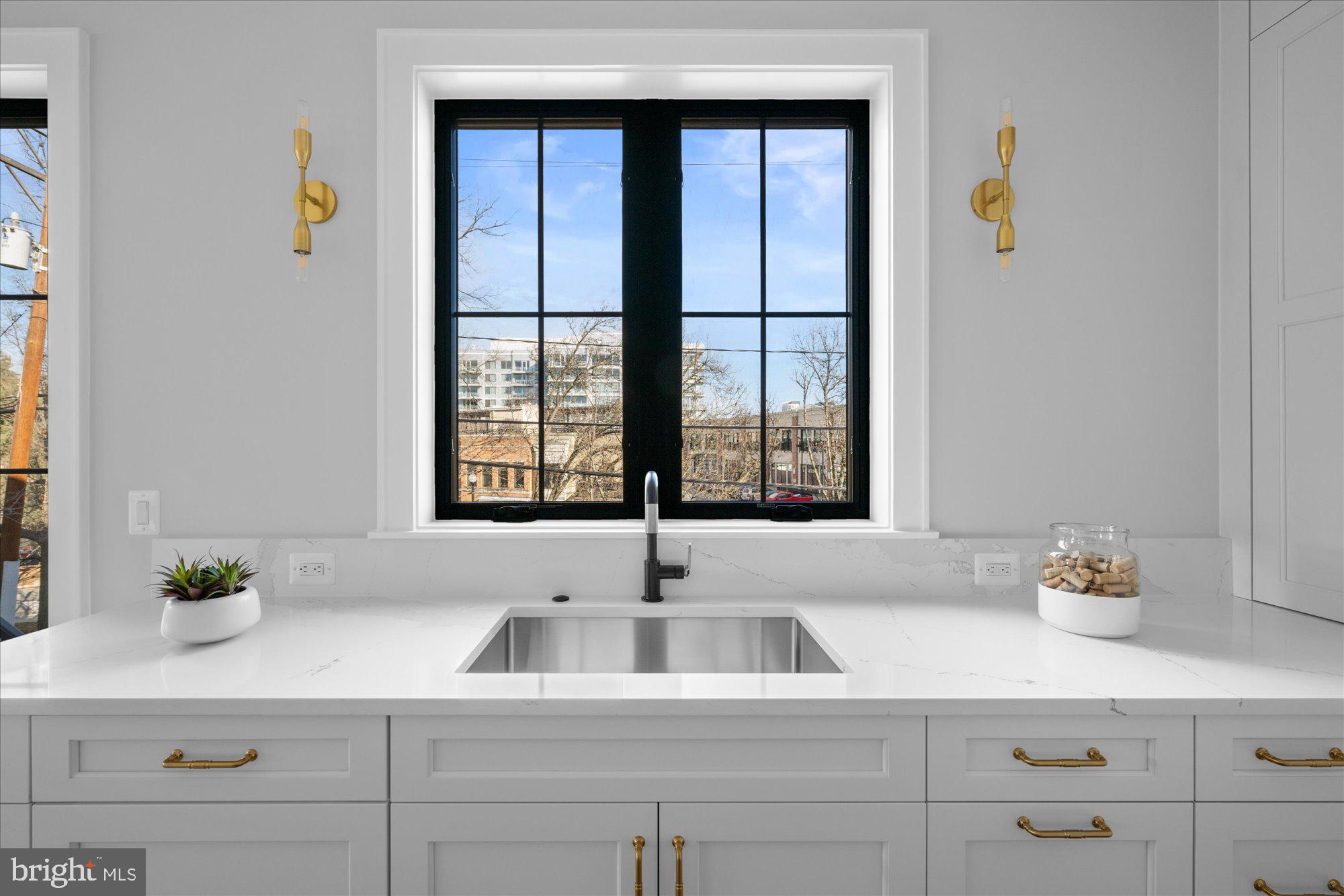 NORTH HIGHLAND - Residential