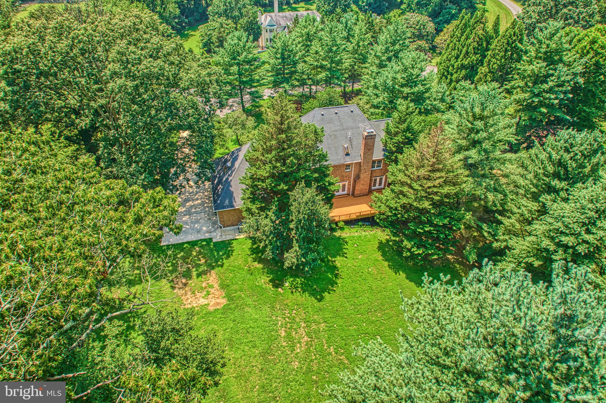 GOLDEN WOODS - Residential